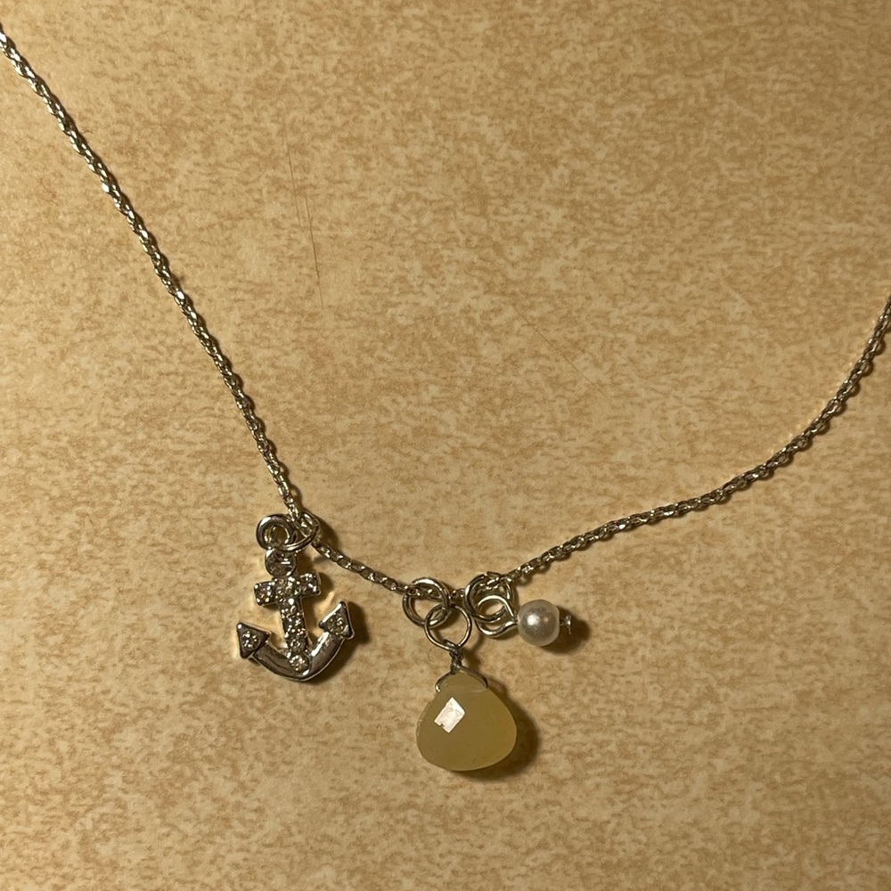 Anchor necklace